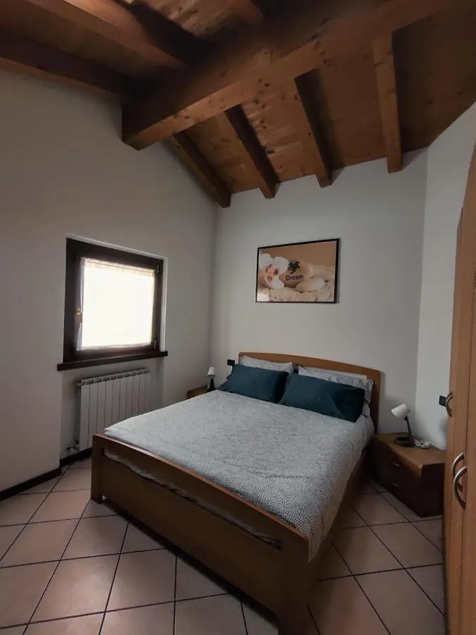 بيت للعطل La Mansarda Sul Lago لوفيري إيطاليا