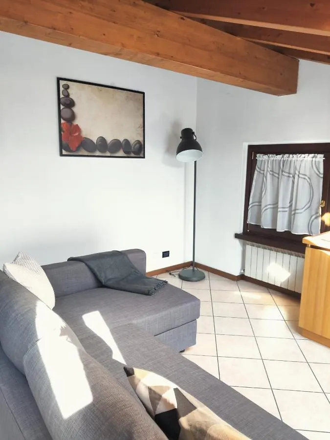 Сasa de vacaciones La Mansarda Sul Lago Lovere